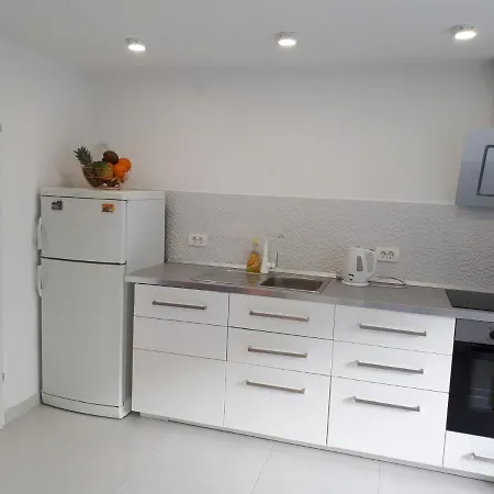 펜션 Ivka Gardens 클레크