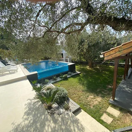 Holiday home Ivka Gardens Klek