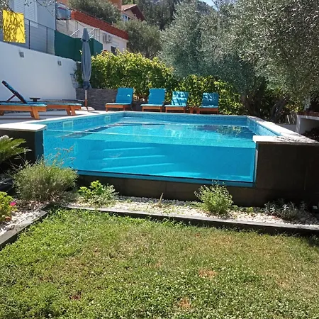 Holiday home Ivka Gardens *