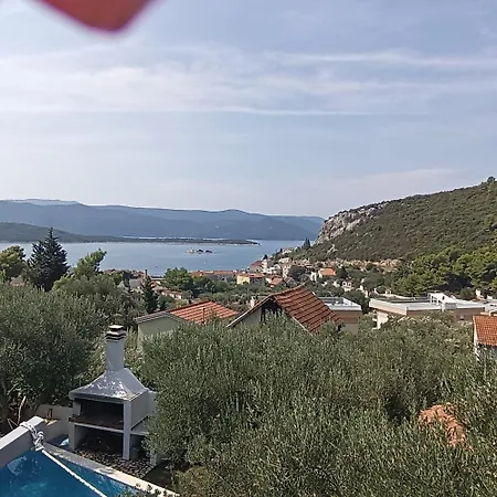 Holiday home Ivka Gardens *